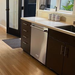 KitchenAid Dishwasher Model KDTE254ESS2 Type 582-2