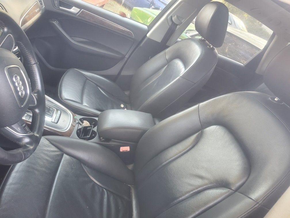 Black Interior 2017 Audi Q5
