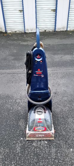 Shampooer Carpeet Cleaner.