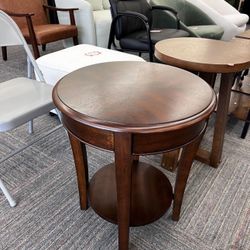☕ Elegant Oval Coffee / End / Side Table – Cherry Brown | New & Assembled