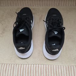Used Adidas Black And White Shoes - Women's Size 9.5