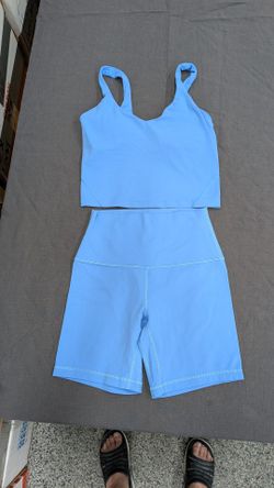 LULULEMON SIZE 4 2 PC YOGA/ JOGGING SET