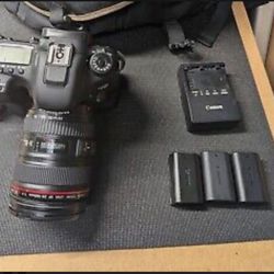 7D Canon With 24-105 Lens