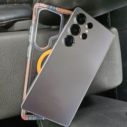 S25 Ultra • 256 GB  • UNLOCKED 🔐• Dual Sim • Like New 🌞  (Price Firm)