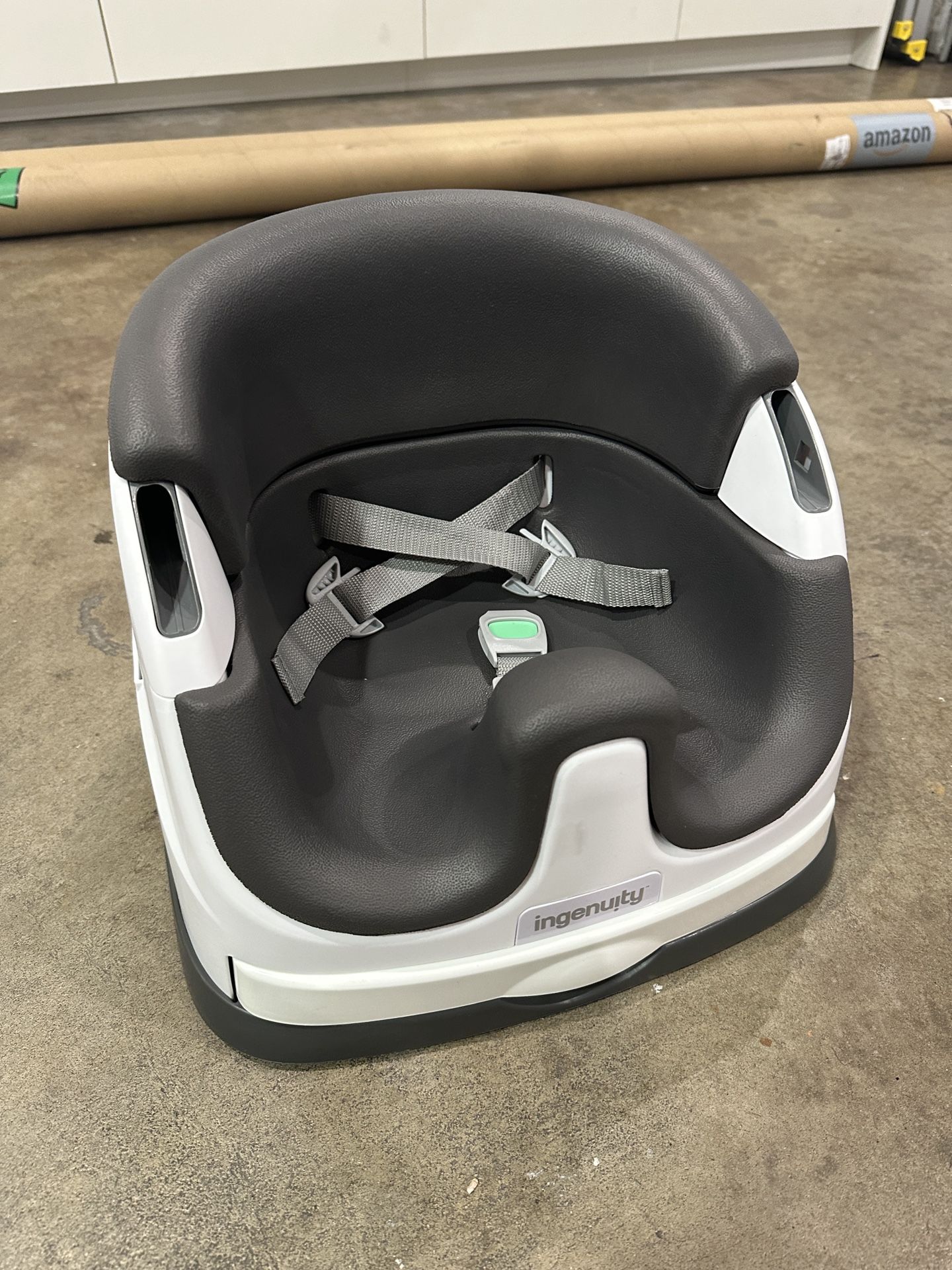 Baby booster chair