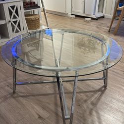 Round Coffee Table 