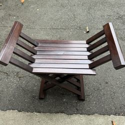 Collapsible Entryway Chair