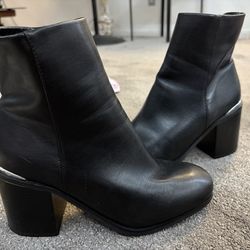 FRANKIE BLACK ANKLE HEELS