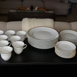 Baum Bros Dinnerware Set 43 Pcs. New Fine Cina