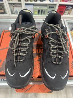 Brand new Men Steel Toe Work Book 8.5W