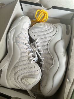 Supreme Nike air bakin sz 8