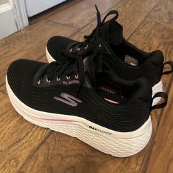 Sketches Go-Run Size 7.5