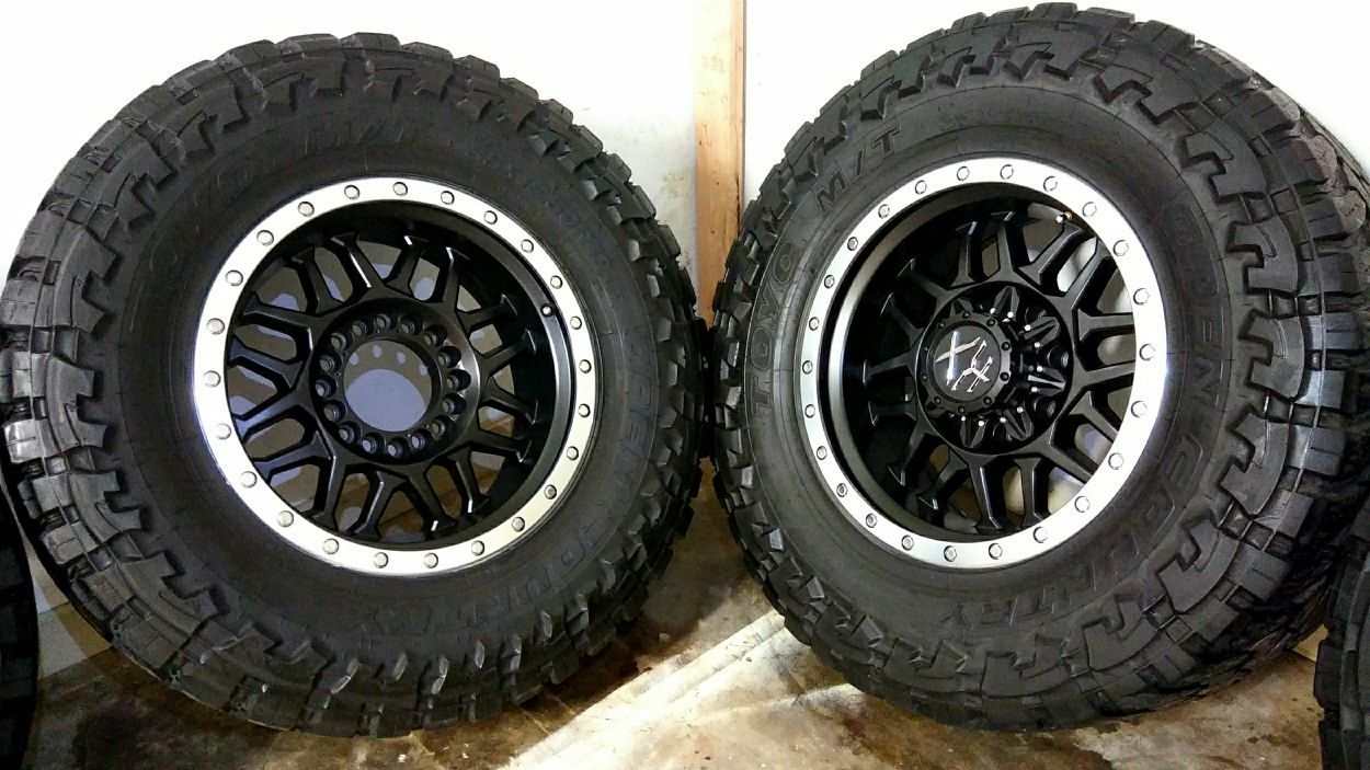18X9 KX OFFROAD WHEELS & 35x12.50x18 TOYO OPEN COUNTRY M/T TIRES