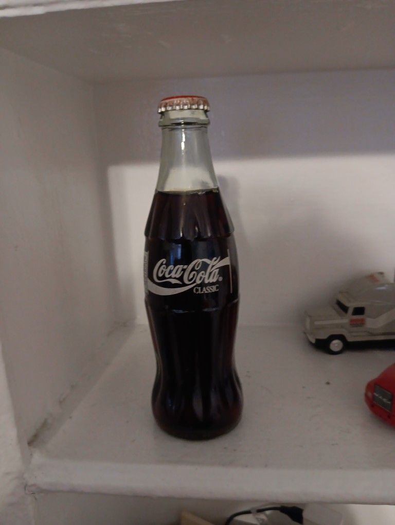 1993 Unopened 8onz Coke Bottle