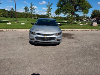 2 2018 Chevrolet Malibu · LS sedan 4D
