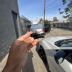 Llaves De Autos / Car Keys And Remotes 