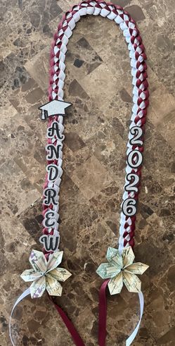 Graduation leis