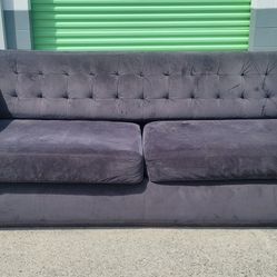 Gray Tufted Microfiber Sofa(Free Delivery 🚚)