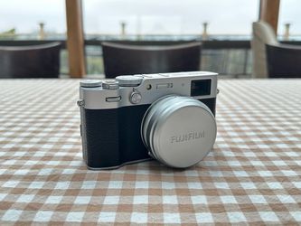 Fuji X100VI Nisi filter 2x wasabi ginger batteries