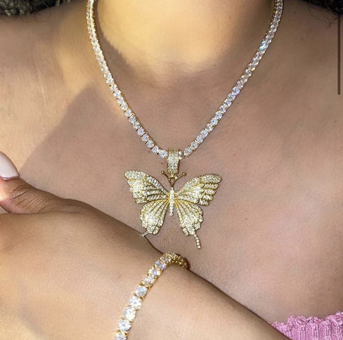 Women’s Butterfly Pendant Necklace 