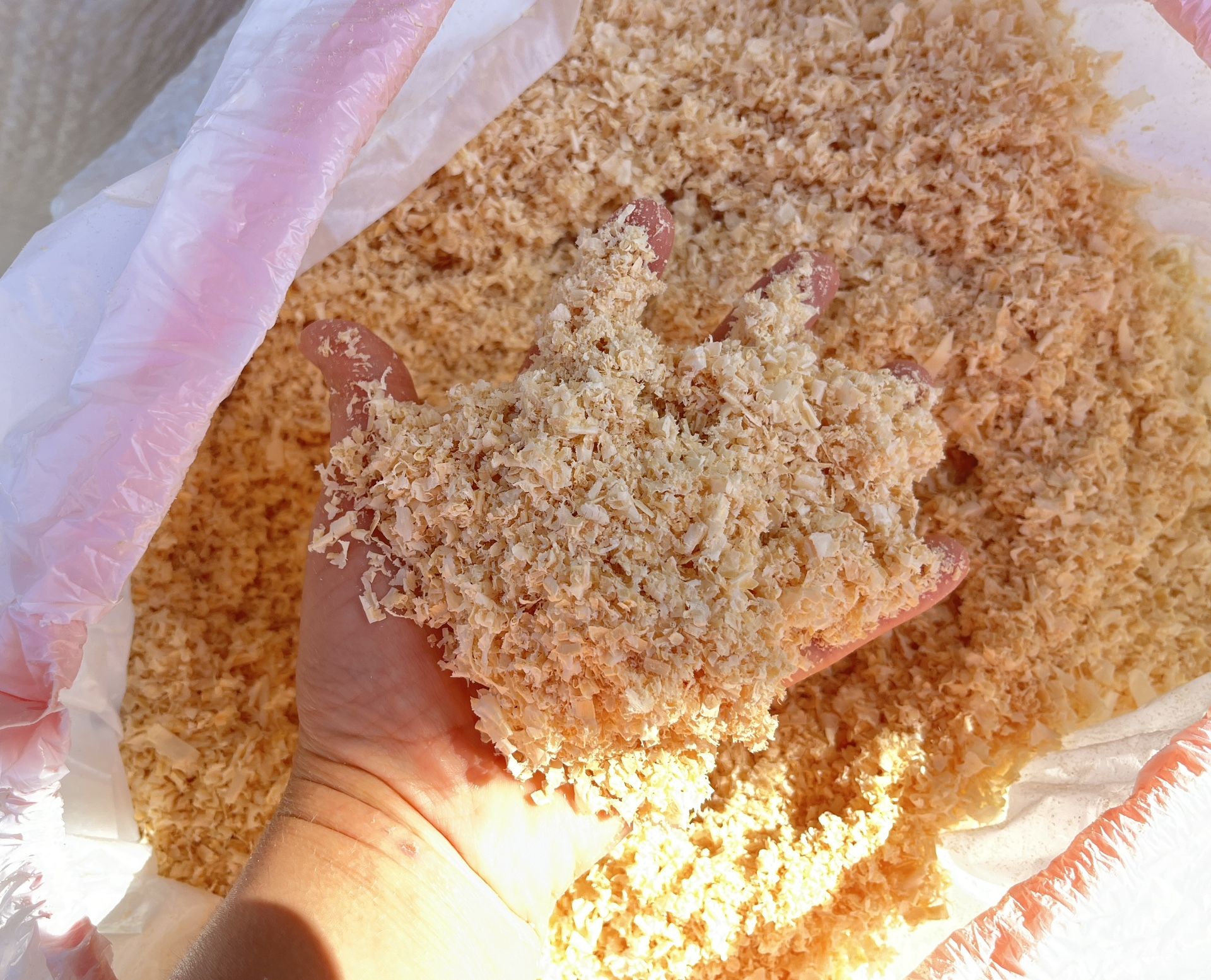 Fresh made saw dust, clean, no glue, fluffy texture for garden or pet bedding 1 big bag -$30 2 big bags -$50 3 big bags-$70