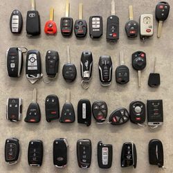 Bmw new key fob Lexus key fob Nissan key Jeep key Bentley key Toyota key fob