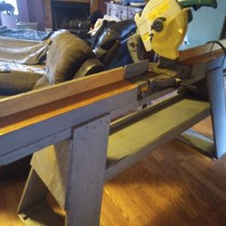 makita chop saw on stand with locking wheels
