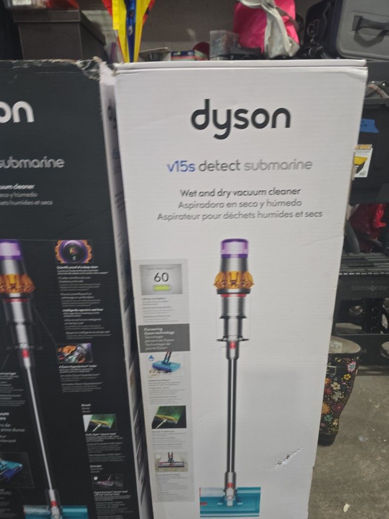 Dyson V15s Detect Submarine