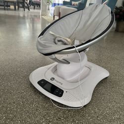 4MOM Swing Baby
