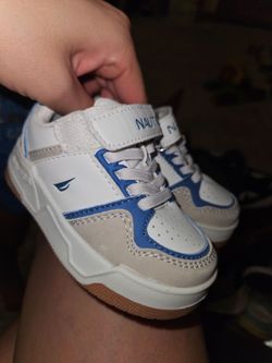 Toddler shoes