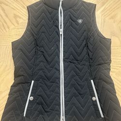 Ariat TEK Vest Womens Medium Black Quilted Puffer LOGO 