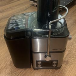 Gourmia Juicer