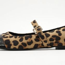 Cape Robbin Nitin Leopard Size 6.5 Flat 