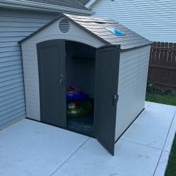 Outdoor Shed 700