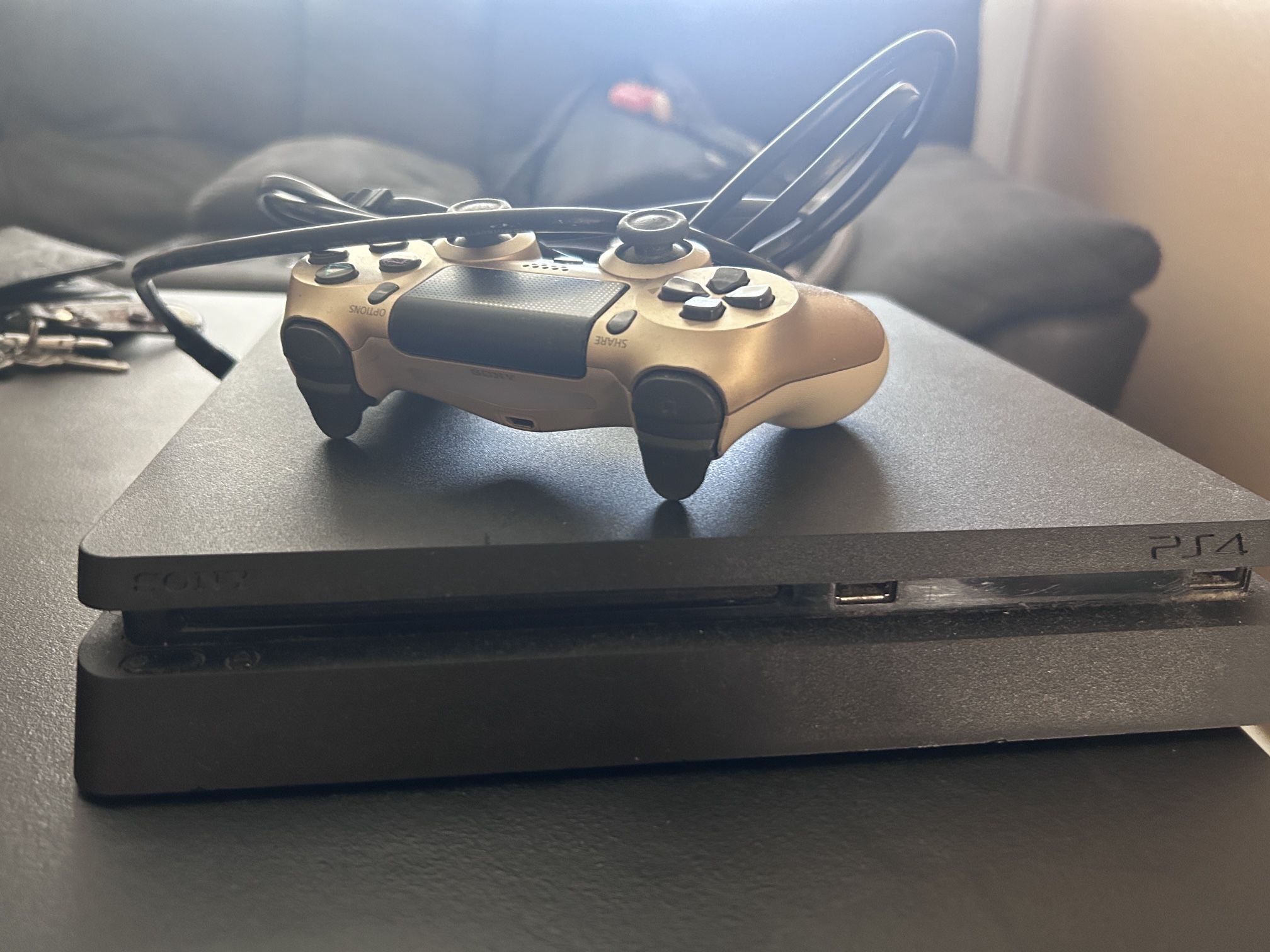 PS4 Slim