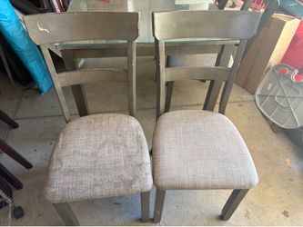 Table set with glass top (4 chairs)