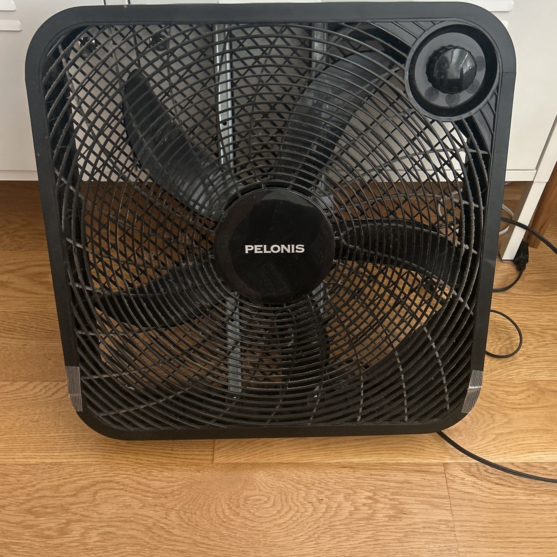 Pelonis Box Fan