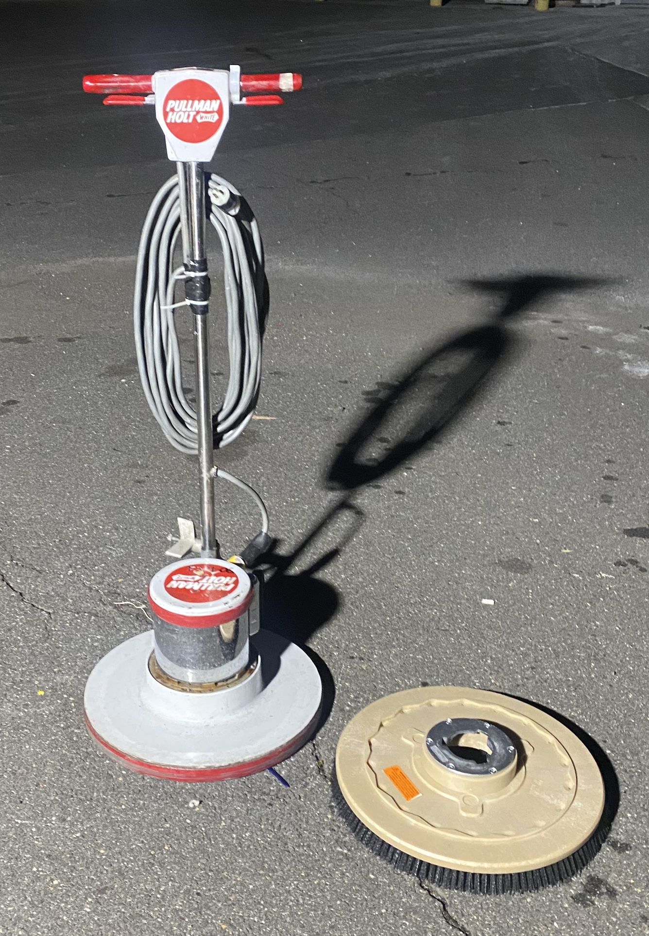 Heavy Duty Floor Buffer/ Scrubber/ Sander, Pullman Holt White 20 in With Attachment