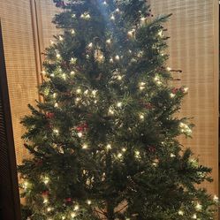 Artificial Christmas tree with pine cones and berries 6.5 feet