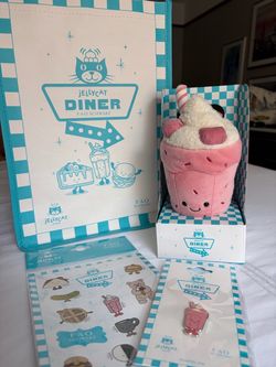 Jellycat x FAO Schwarz Diner Milkshake Plush Set