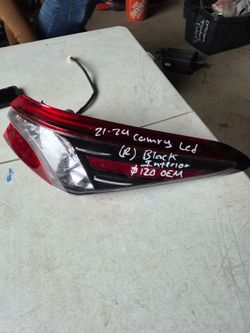Toyota camry right tail light LED black oem