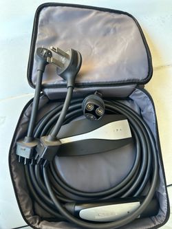 Tesla mobile charger
