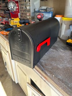 Mail box