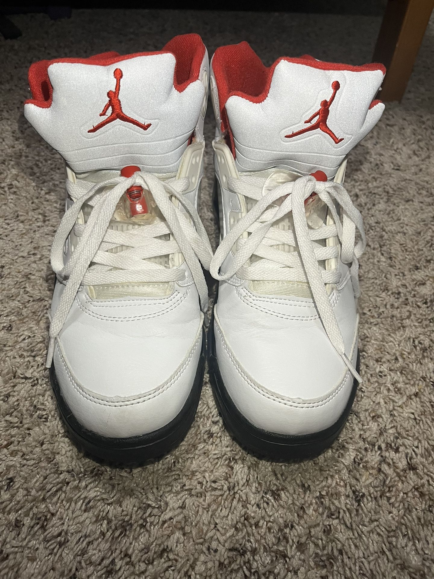 Air Jordan 5 Retro Fire Red Size 9.5 (used no box)