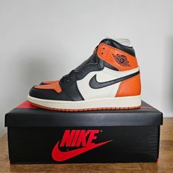 Men's high-top sports shoes and sneakers