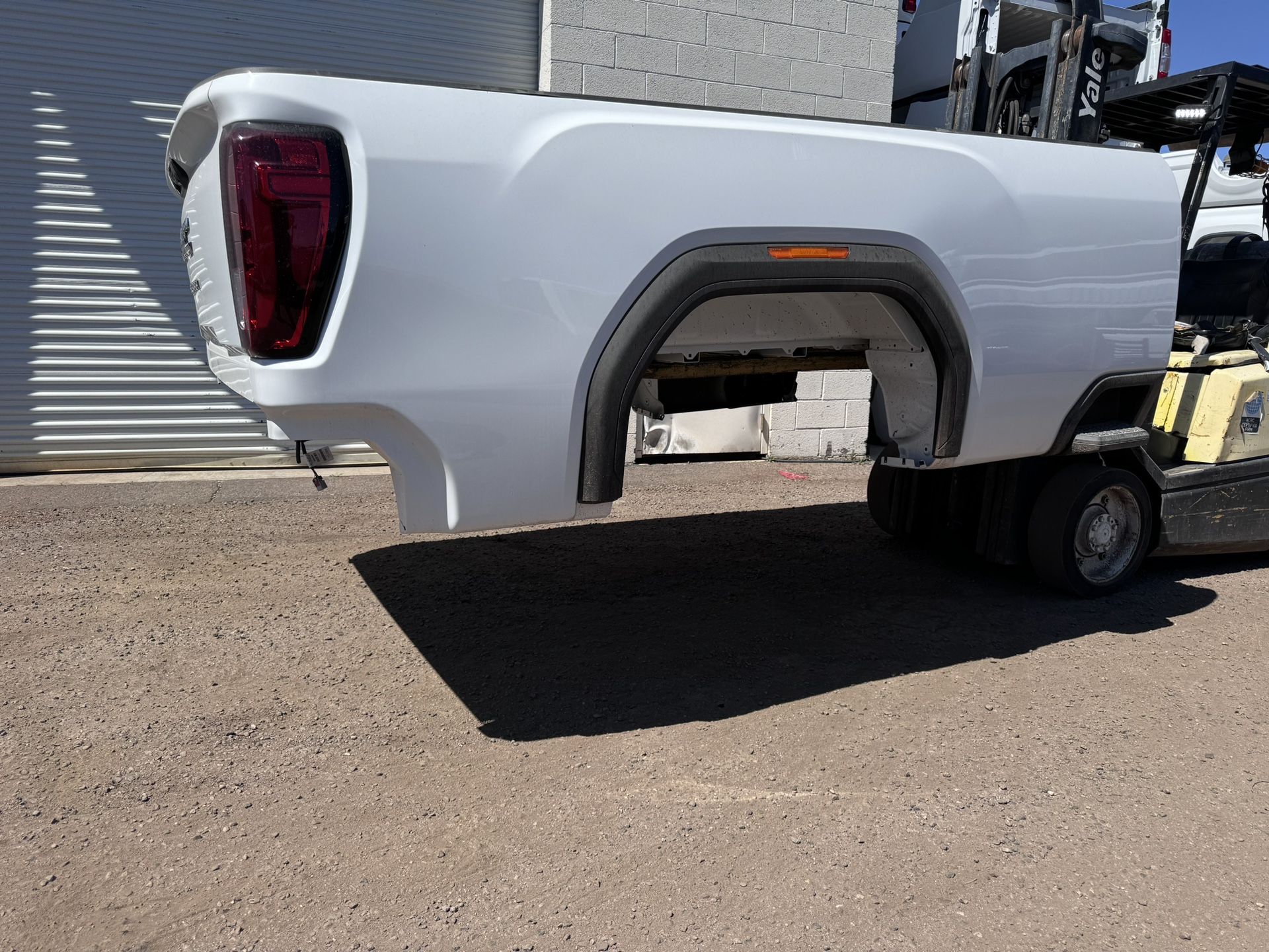 Sierra 2500hd /3500hd Truck Bed New Take off