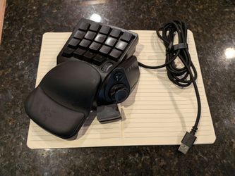 Razer Tartarus V2 Gaming Keypad / Macro Pad - AS IS