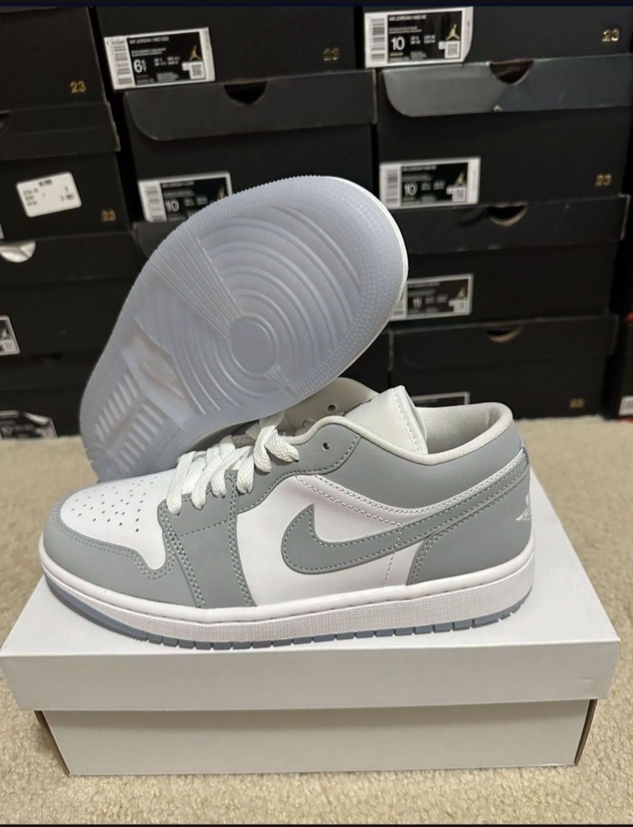 Nike Air Jordan 1 Mid SE Newsprint Red/White/Black DQ6078 100 Womens Size 8 Brand  New 