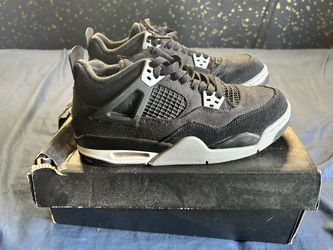 Jordan 4 SE Size 7