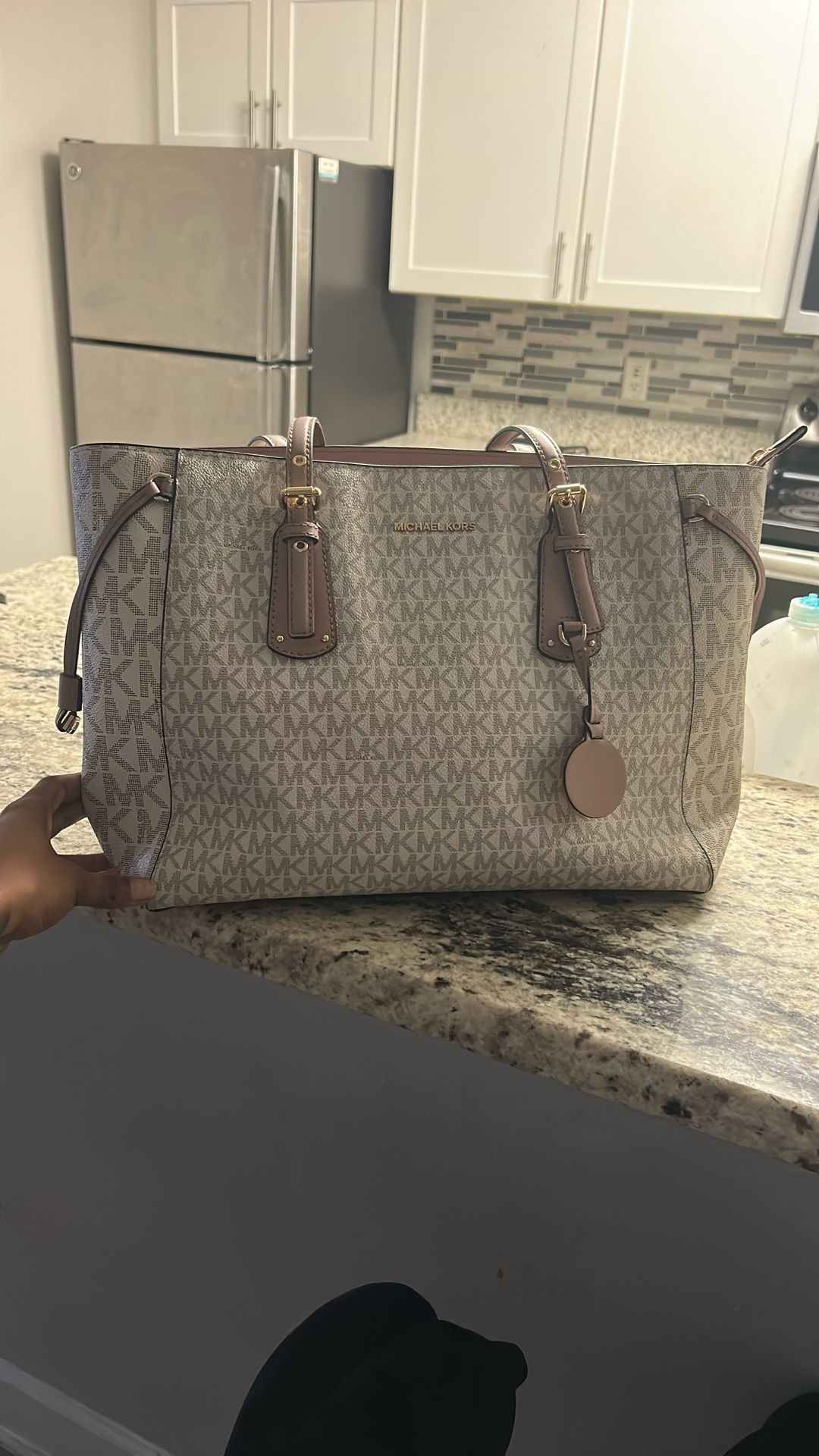 Michael Kors Tote